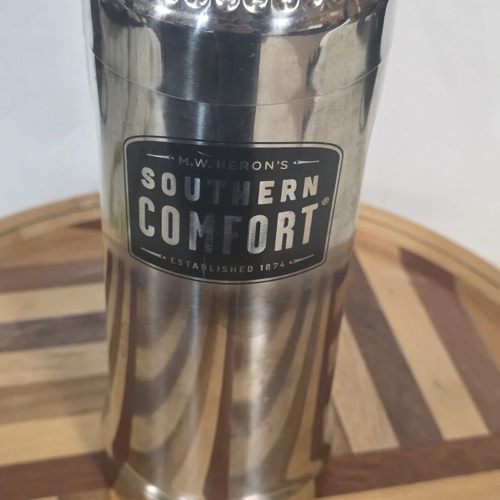 Southern Comfort Cocktail Mixer Shaker Silver Strainer Adult Beverages Decor